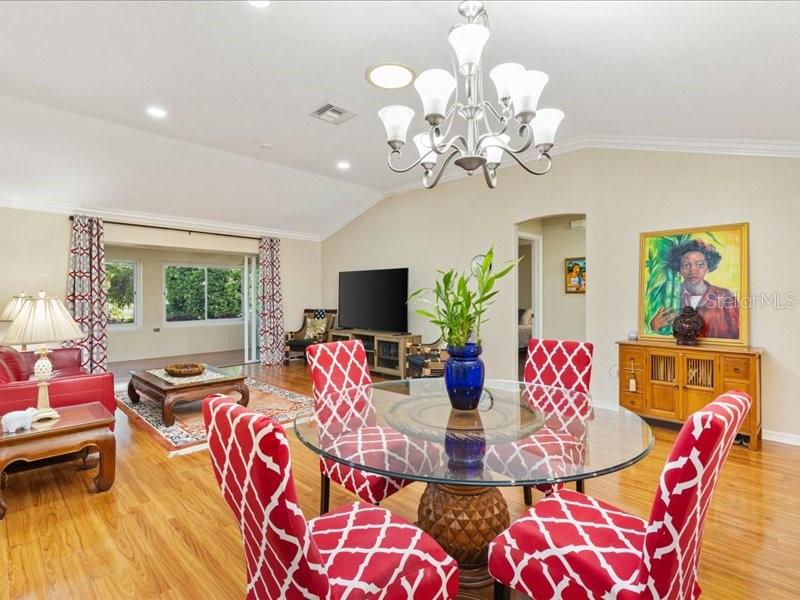 1561 LORIS LOOP, THE VILLAGES, FL, 32162