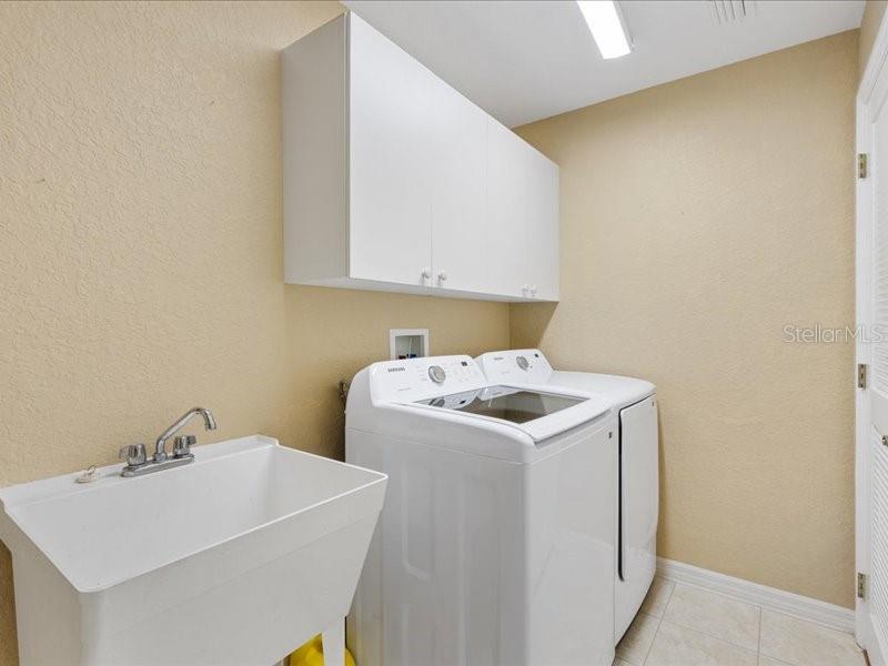 1561 LORIS LOOP, THE VILLAGES, FL, 32162