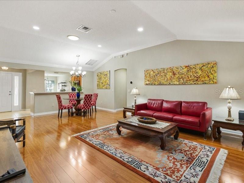 1561 LORIS LOOP, THE VILLAGES, FL, 32162