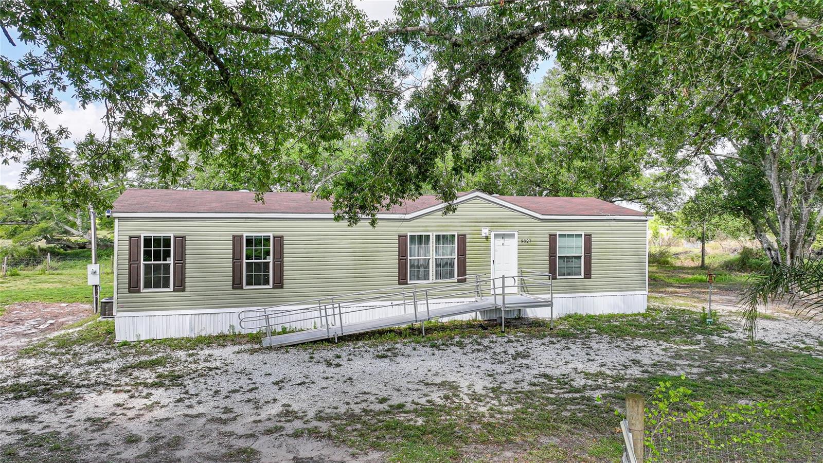 9827 SE HOTH RD, ARCADIA, FL, 34266