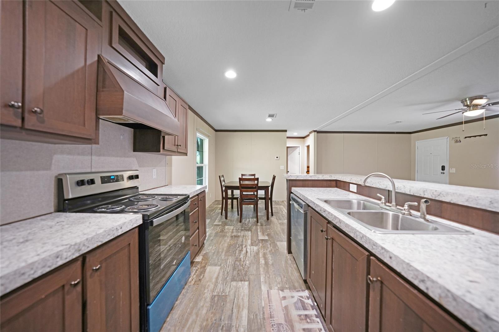 9827 SE HOTH RD, ARCADIA, FL, 34266