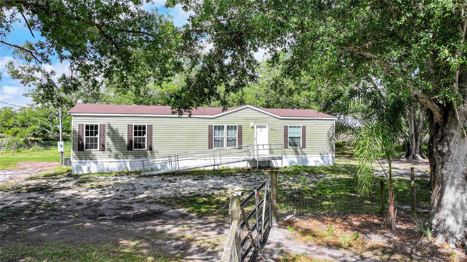 9827 SE HOTH RD, ARCADIA, FL, 34266