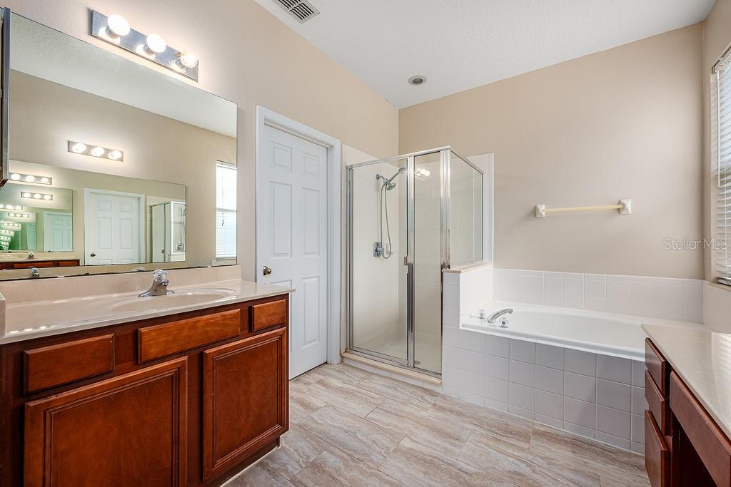 13574 OLD DOCK RD, ORLANDO, FL, 32828