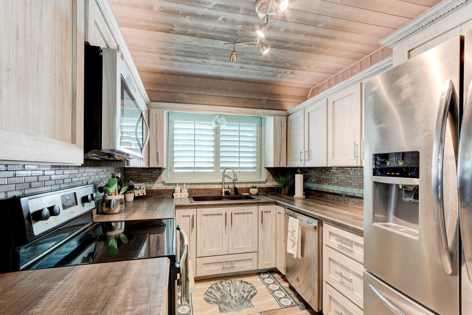 918 E 2ND AVE, NEW SMYRNA BEACH, FL, 32169