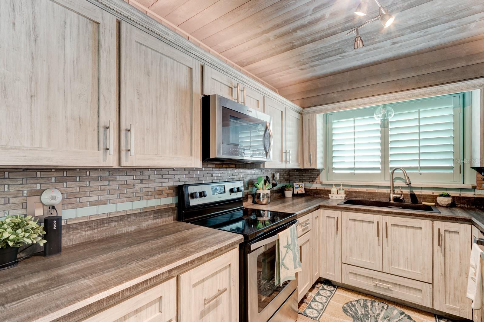 918 E 2ND AVE, NEW SMYRNA BEACH, FL, 32169