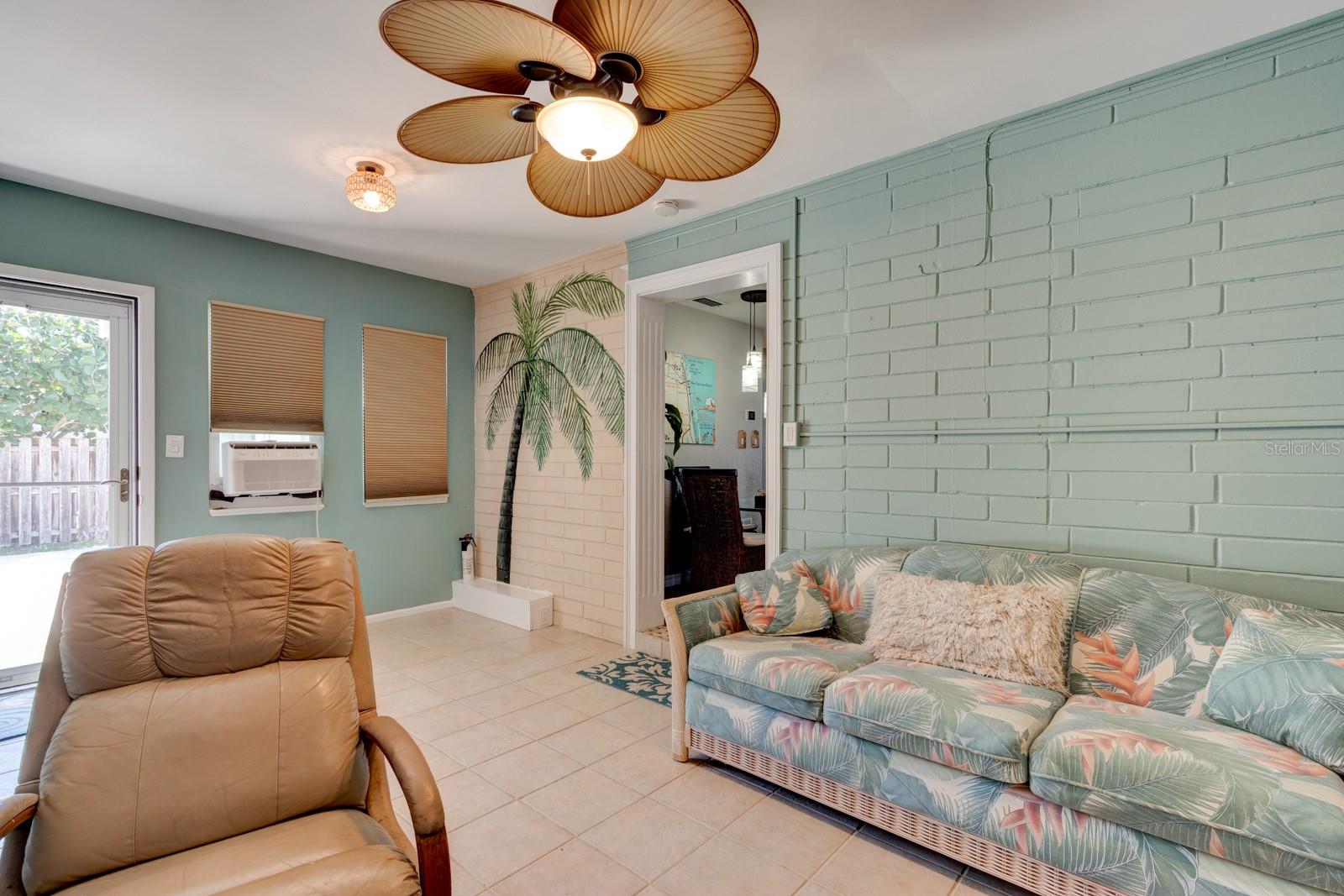 918 E 2ND AVE, NEW SMYRNA BEACH, FL, 32169