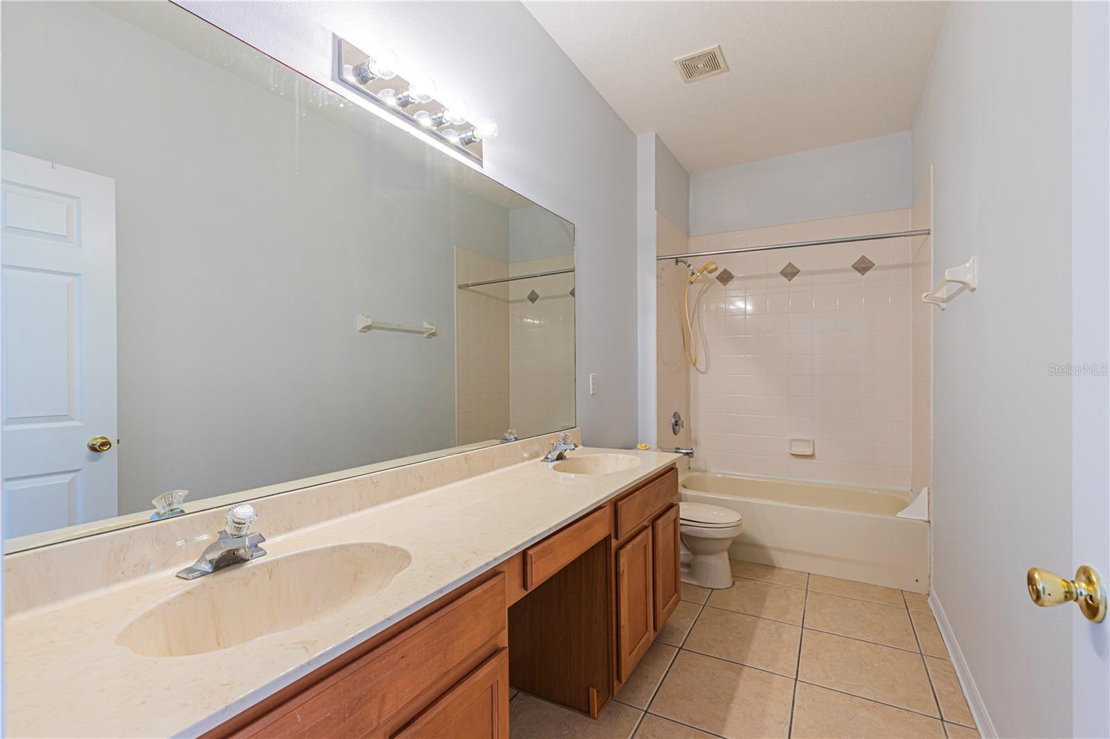 10045 AUTUMN CREEK LN, ORLANDO, FL, 32832