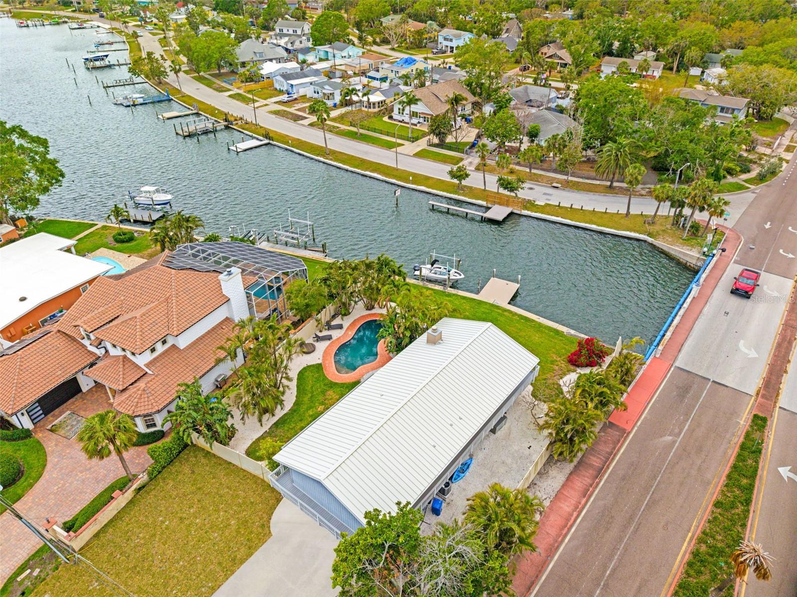 3901 POMPANO DR SE, ST PETERSBURG, FL, 33705