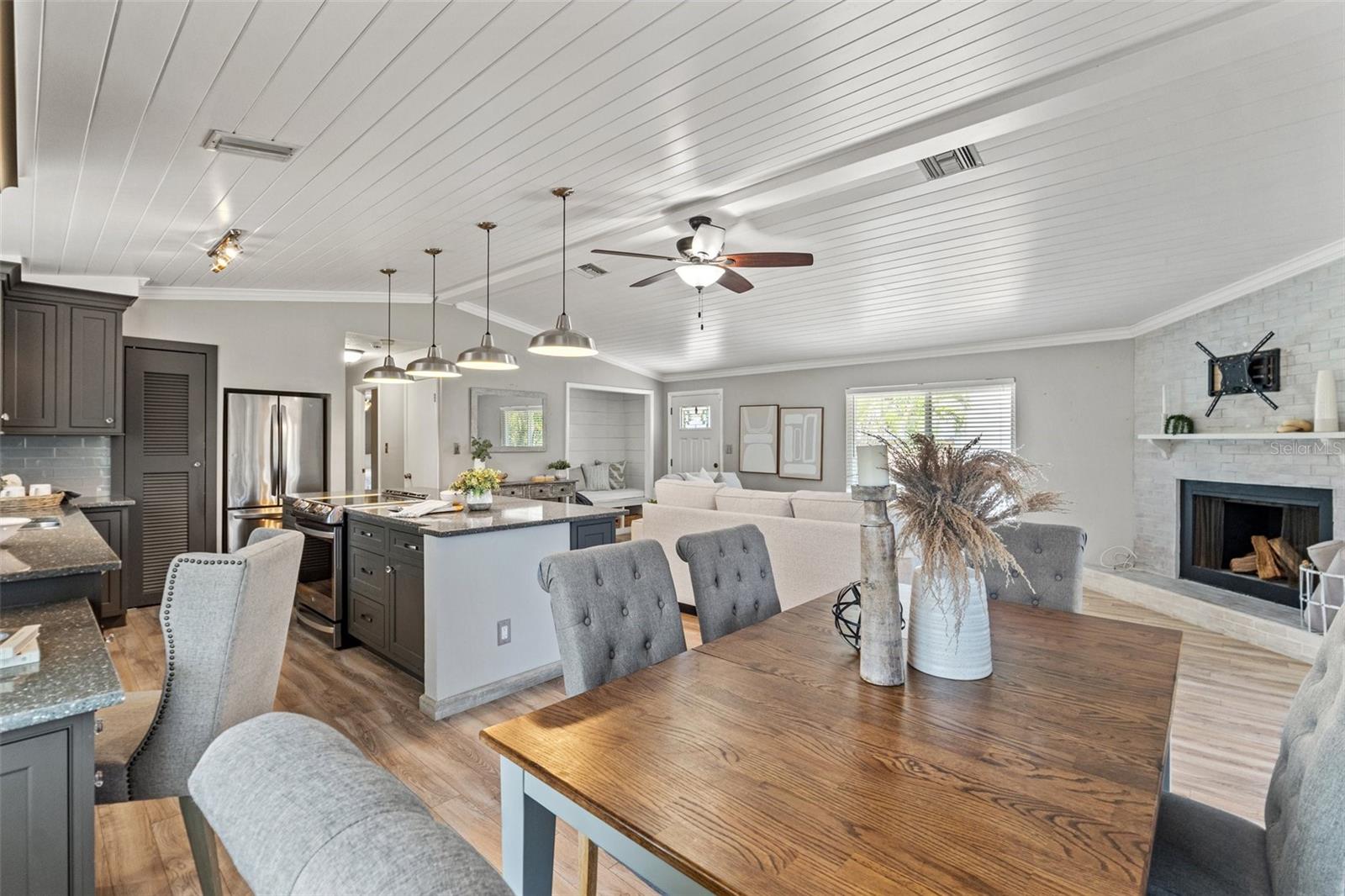 3901 POMPANO DR SE, ST PETERSBURG, FL, 33705