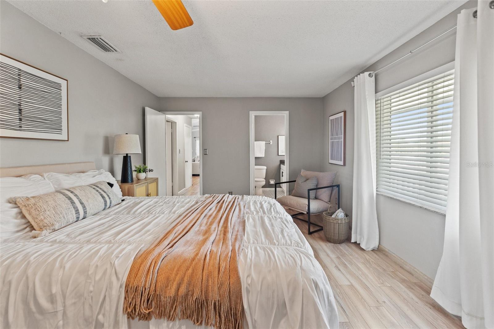 3901 POMPANO DR SE, ST PETERSBURG, FL, 33705