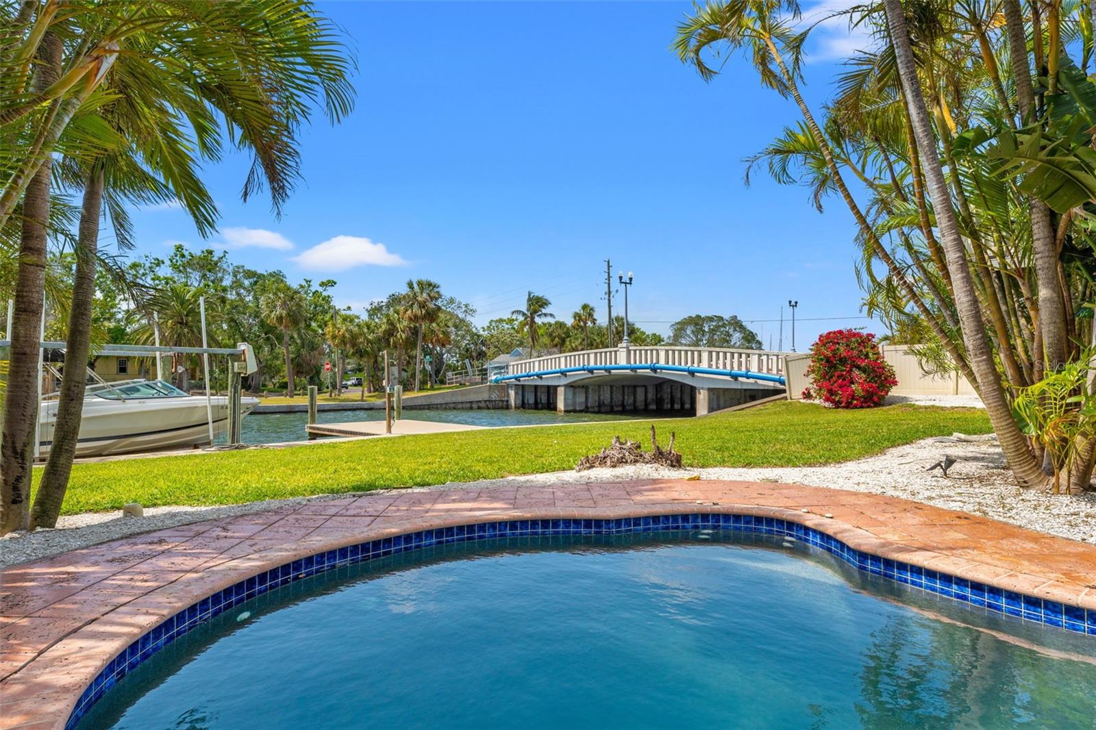 3901 POMPANO DR SE, ST PETERSBURG, FL, 33705