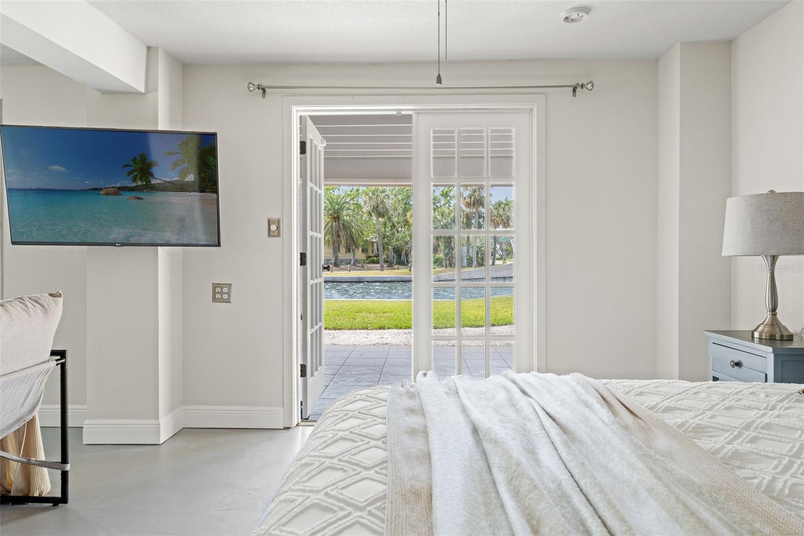 3901 POMPANO DR SE, ST PETERSBURG, FL, 33705
