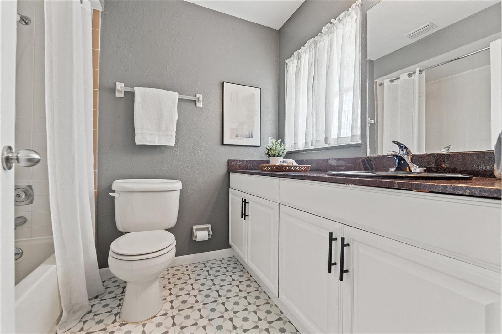 3901 POMPANO DR SE, ST PETERSBURG, FL, 33705