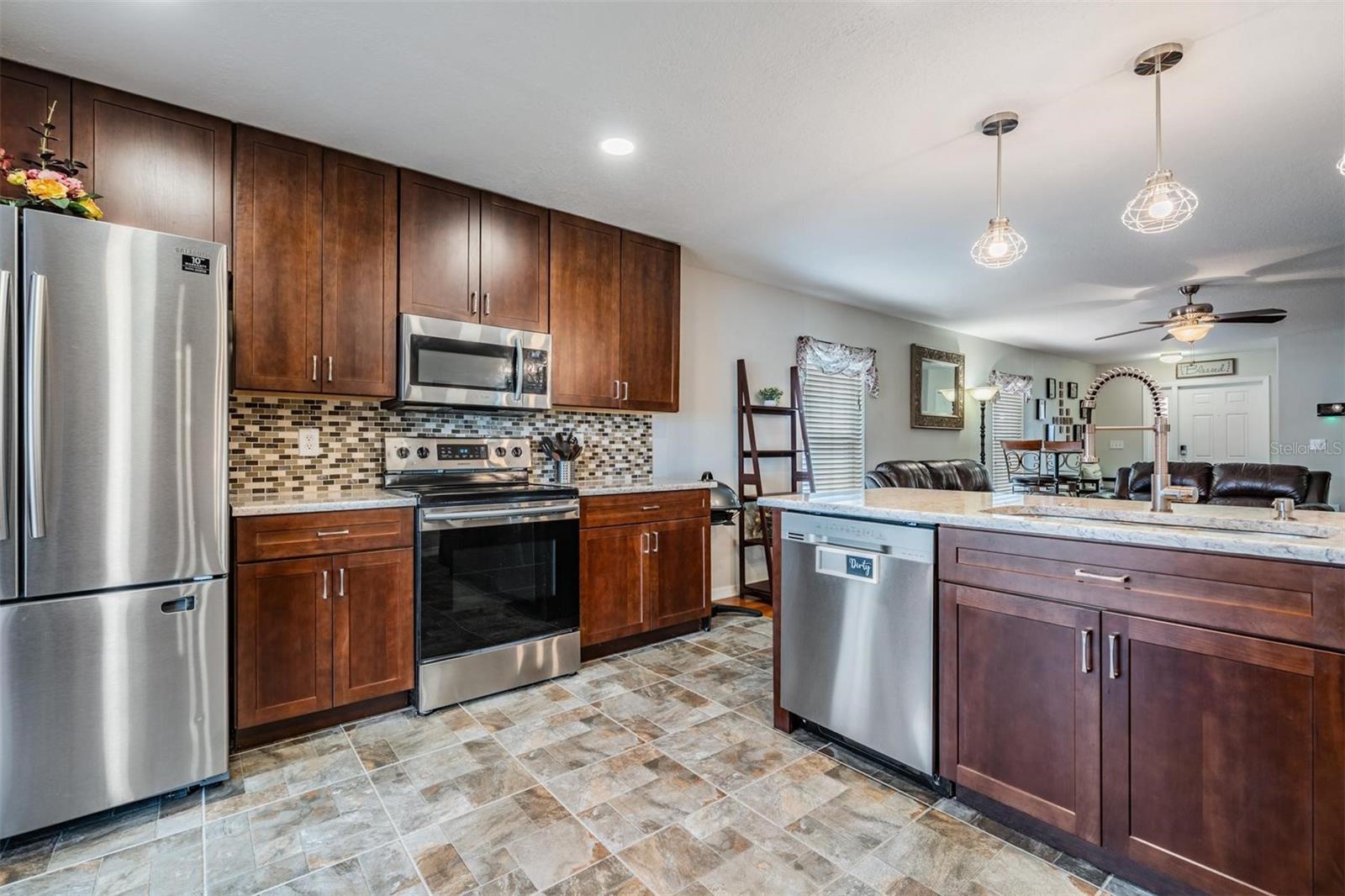 13511 FLADGATE MARK DR, RIVERVIEW, FL, 33579