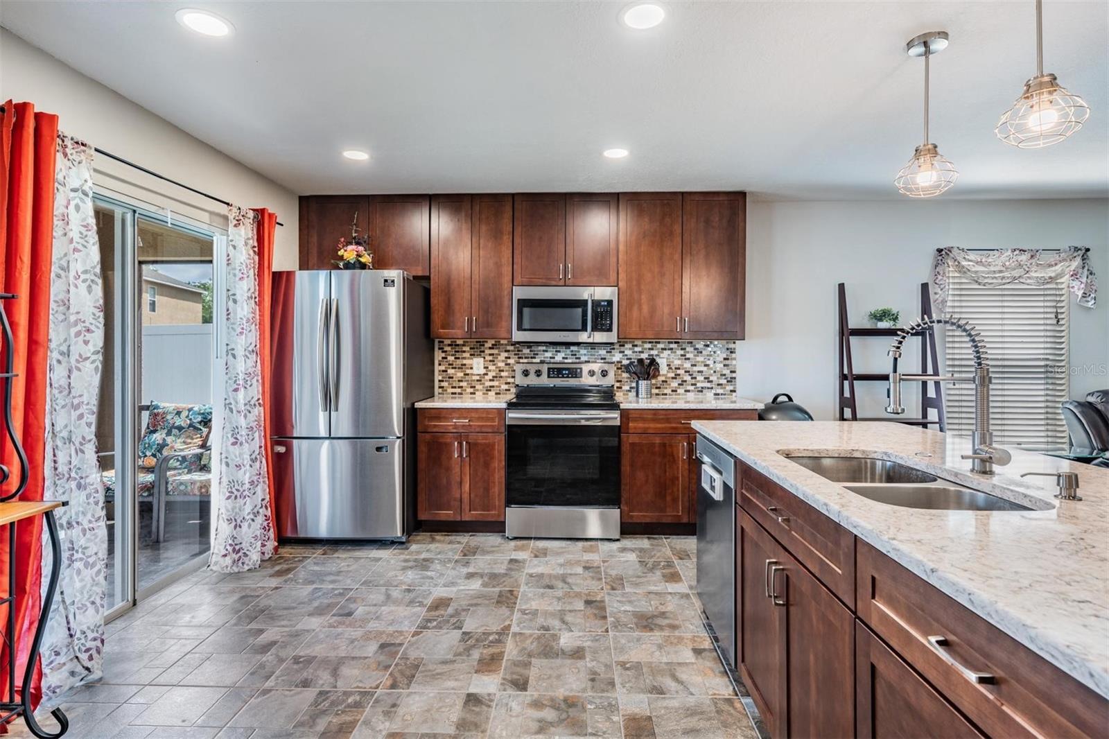 13511 FLADGATE MARK DR, RIVERVIEW, FL, 33579