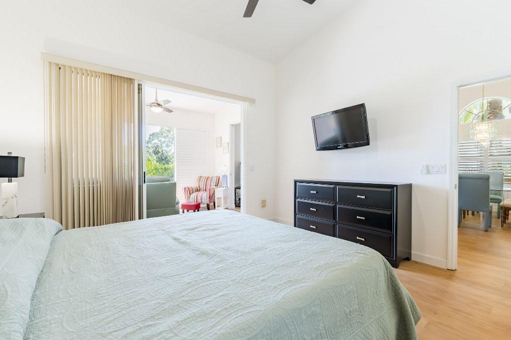 6208 COUNTRY CLUB WAY, SARASOTA, FL, 34243