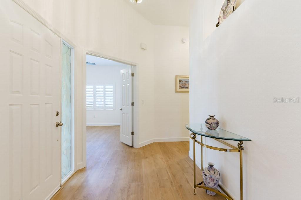 6208 COUNTRY CLUB WAY, SARASOTA, FL, 34243