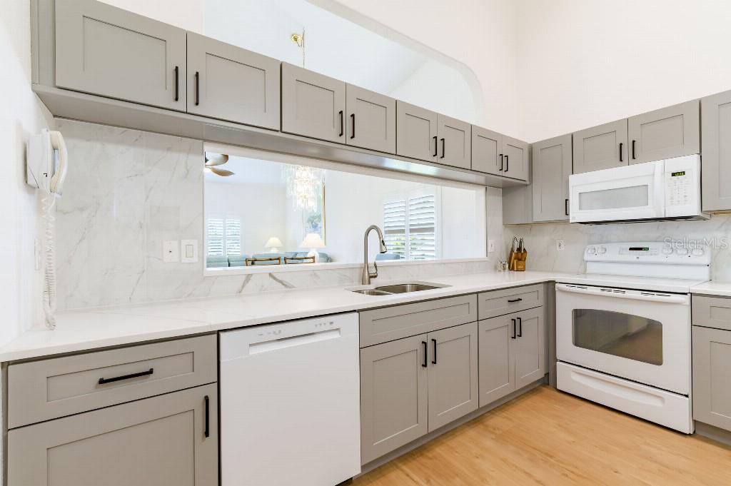 6208 COUNTRY CLUB WAY, SARASOTA, FL, 34243