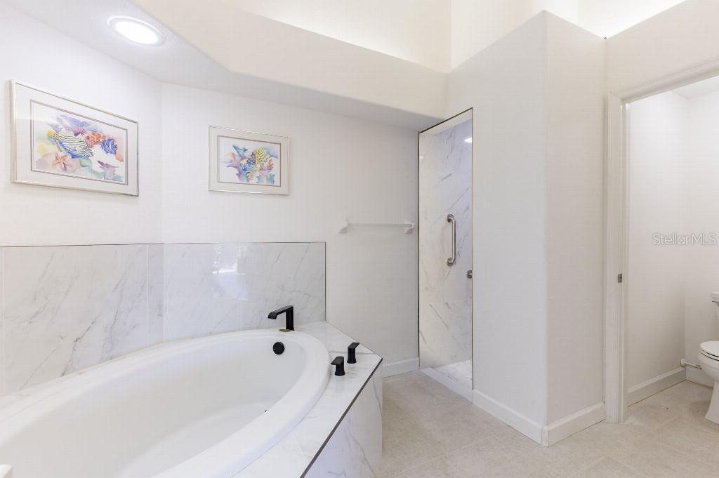 6208 COUNTRY CLUB WAY, SARASOTA, FL, 34243