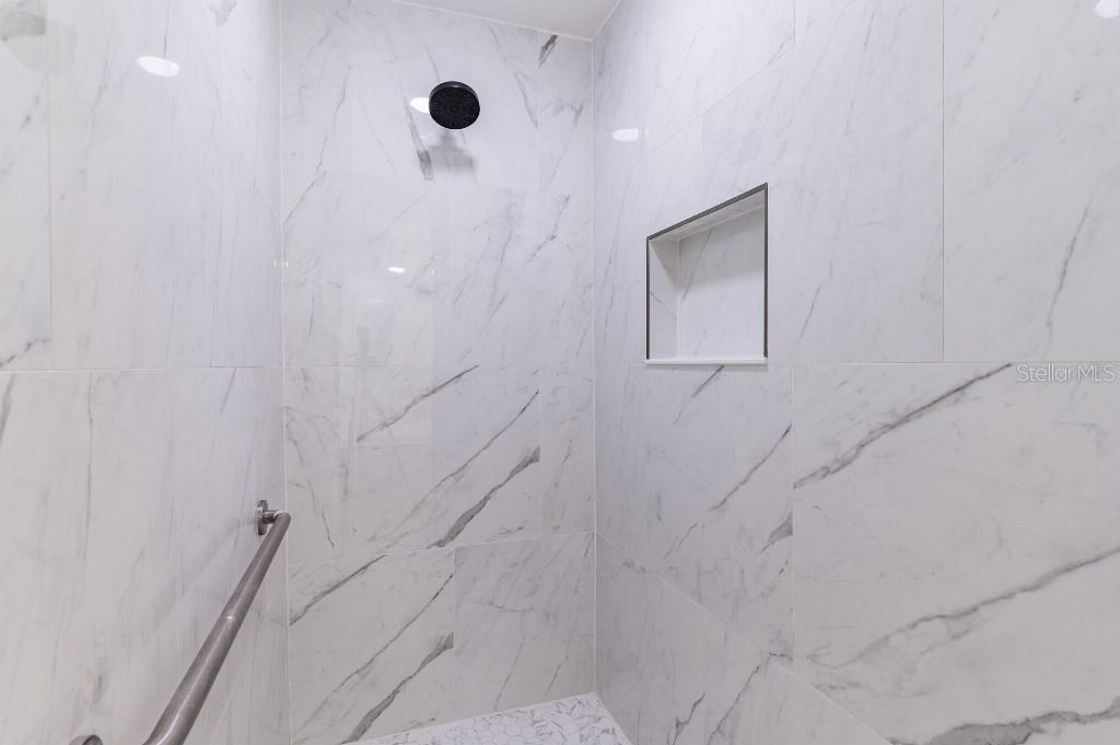 6208 COUNTRY CLUB WAY, SARASOTA, FL, 34243
