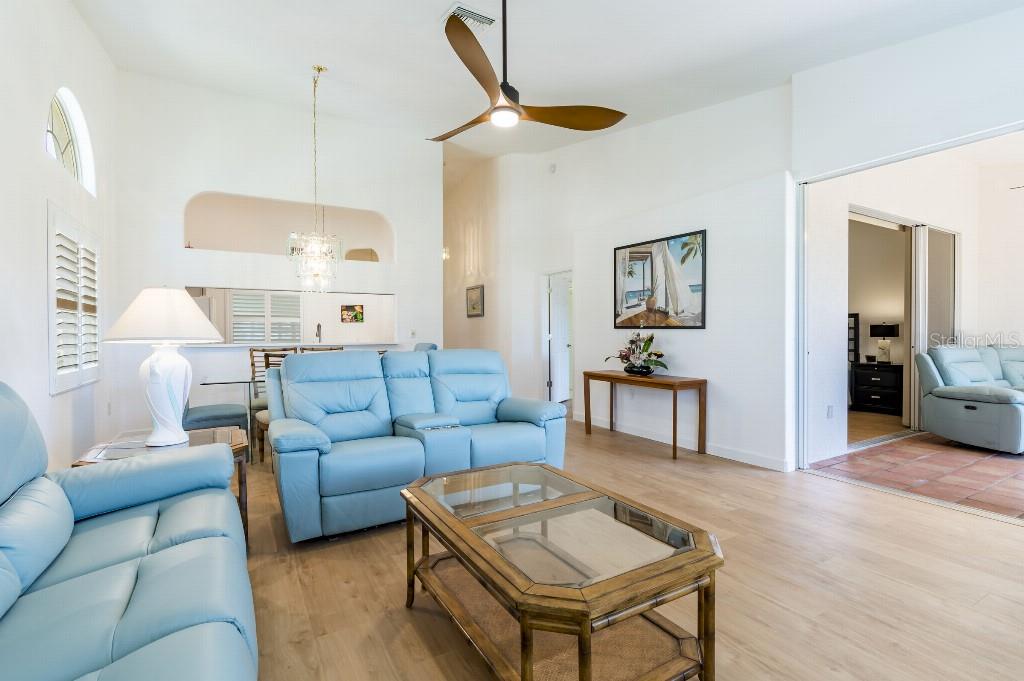 6208 COUNTRY CLUB WAY, SARASOTA, FL, 34243