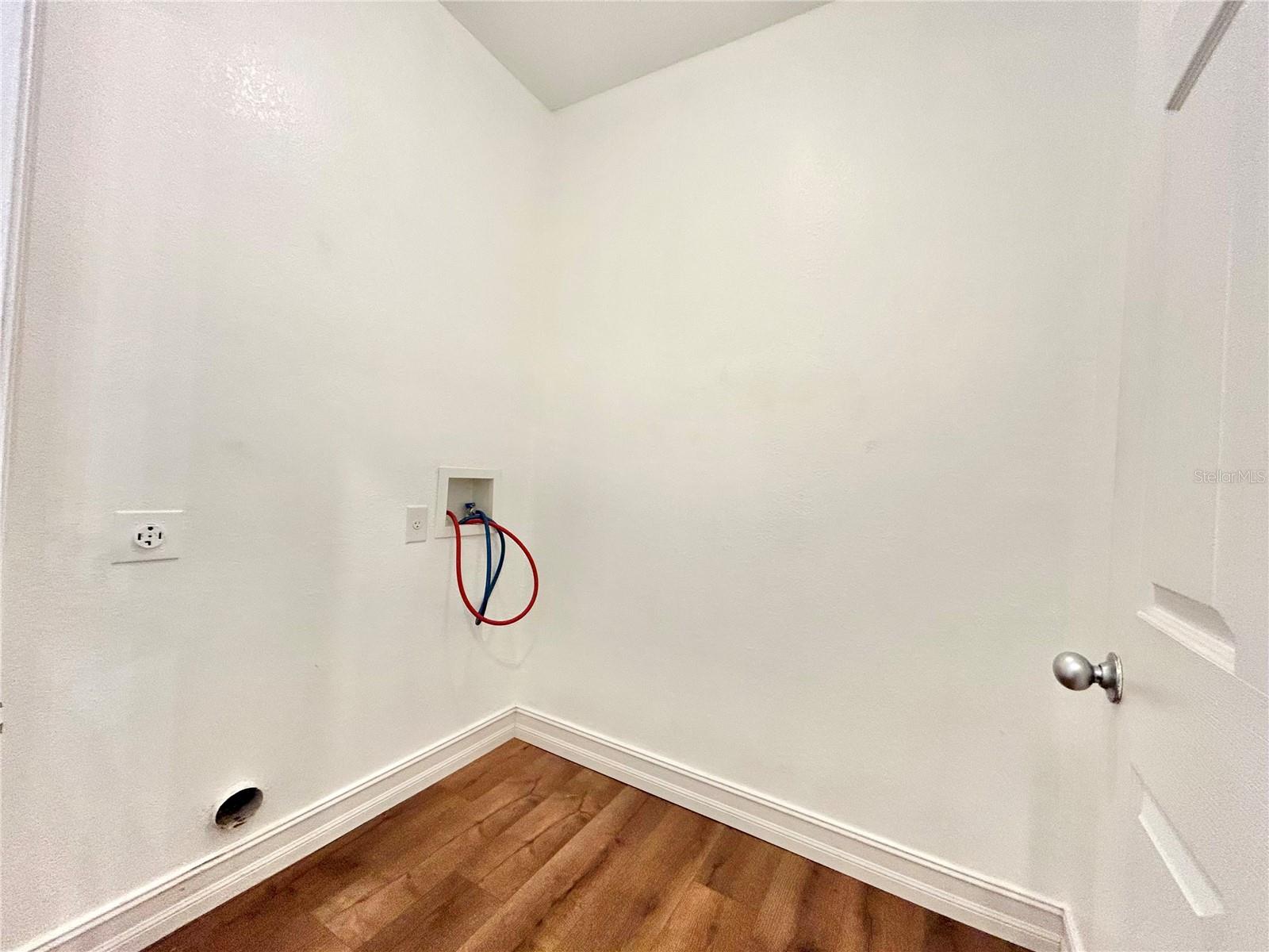 8124 CLAIRE ANN DR #202, ORLANDO, FL, 32825