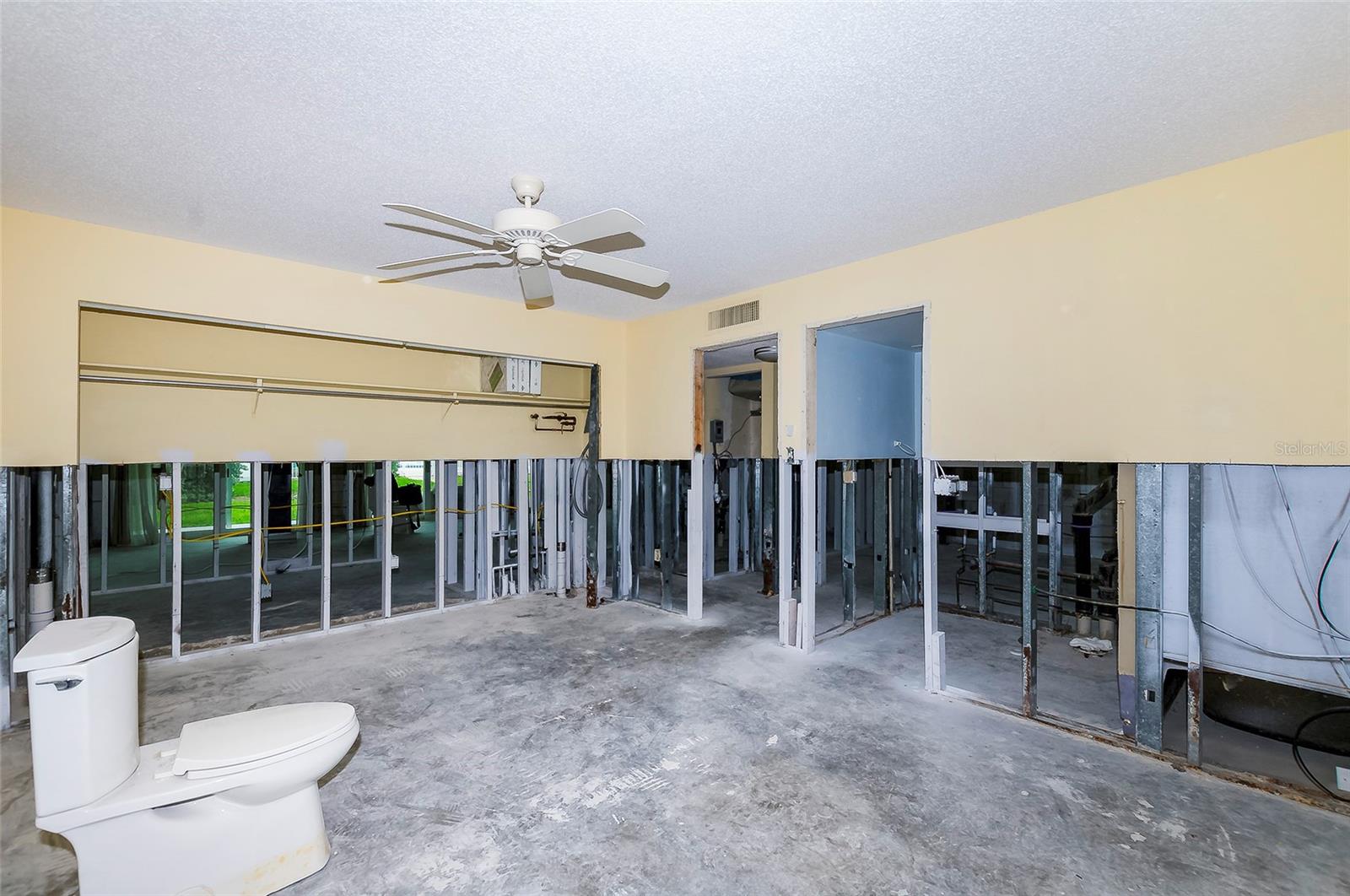 1451 GULF BLVD #102, CLEARWATER BEACH, FL, 33767