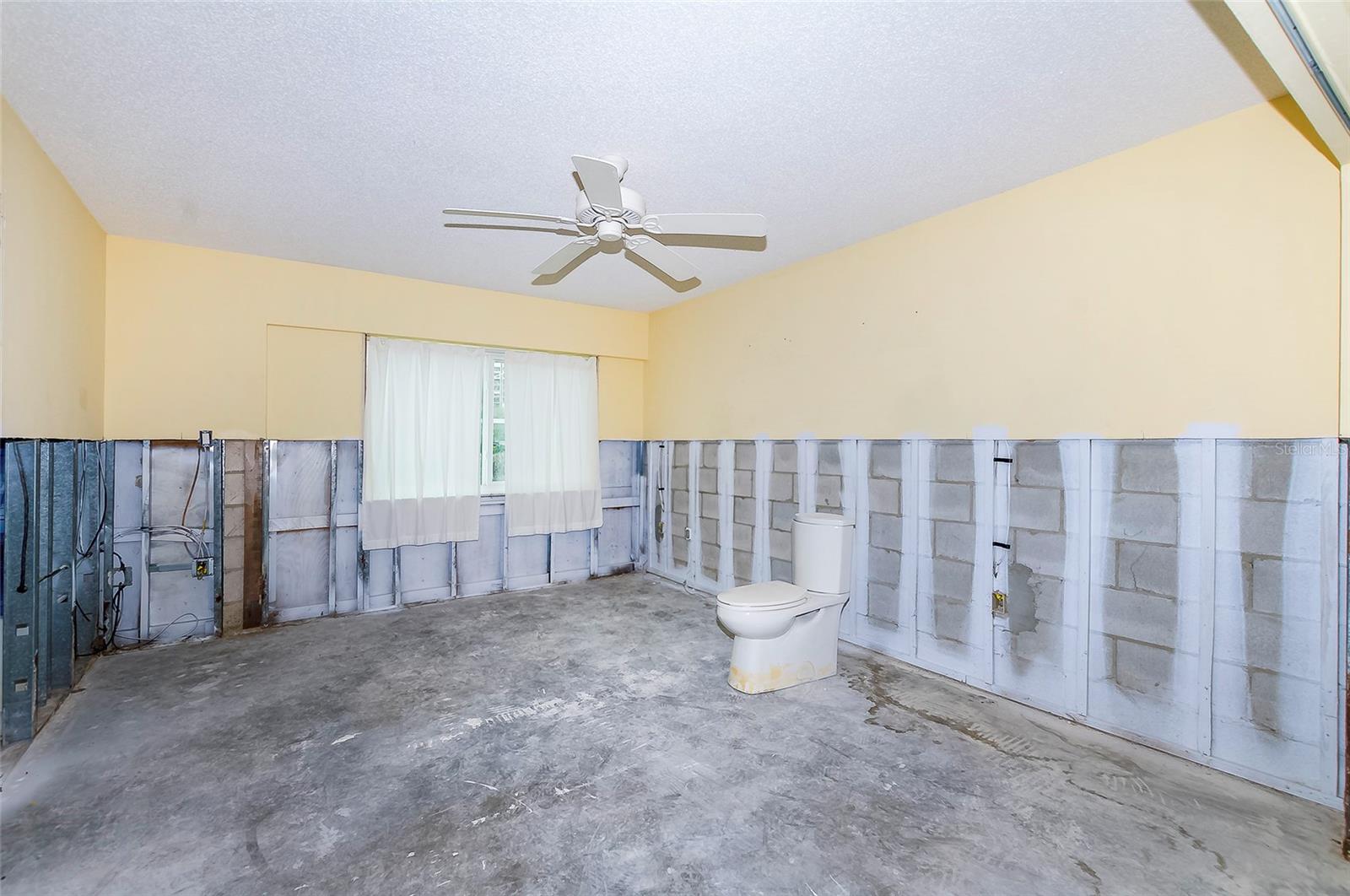 1451 GULF BLVD #102, CLEARWATER BEACH, FL, 33767