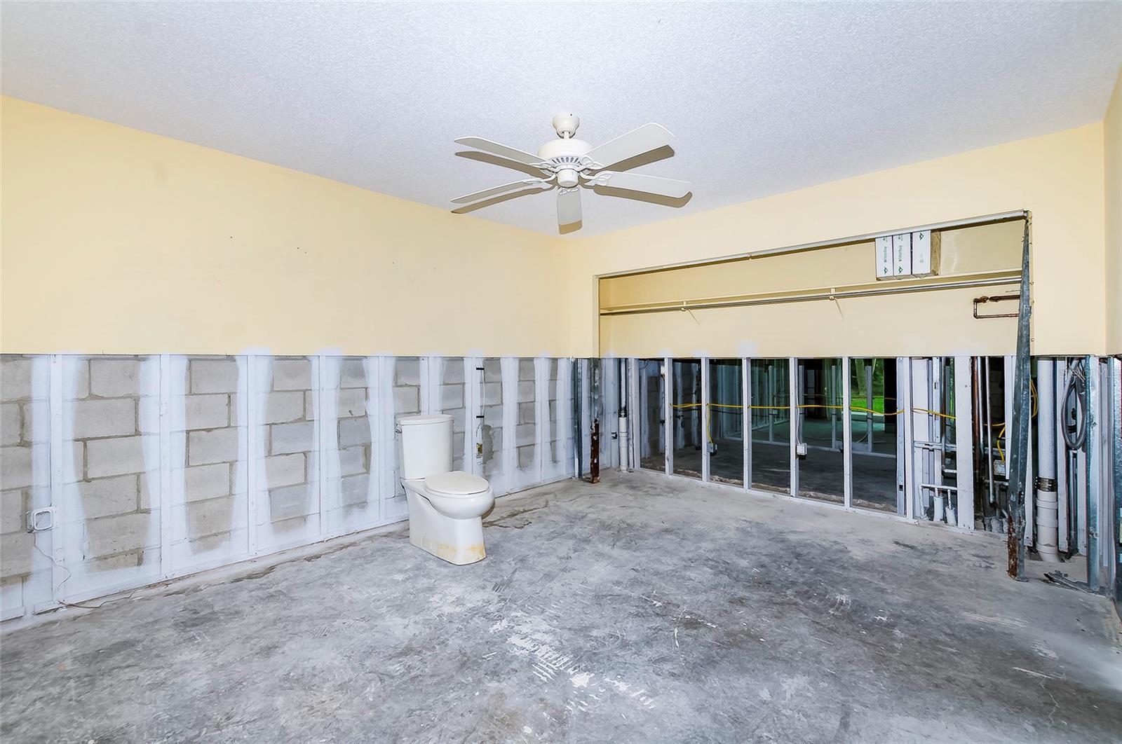 1451 GULF BLVD #102, CLEARWATER BEACH, FL, 33767