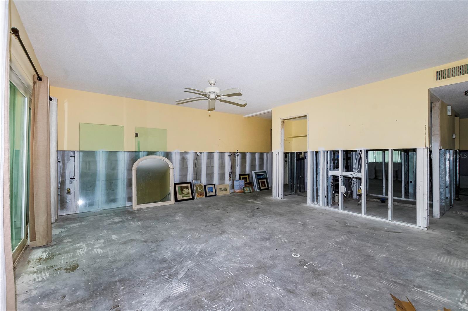 1451 GULF BLVD #102, CLEARWATER BEACH, FL, 33767