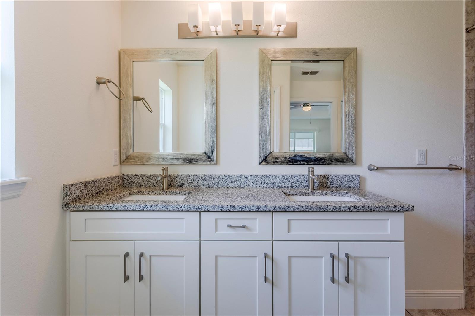 30505 ISLAND CLUB DR., DEER ISLAND, FL, 32778