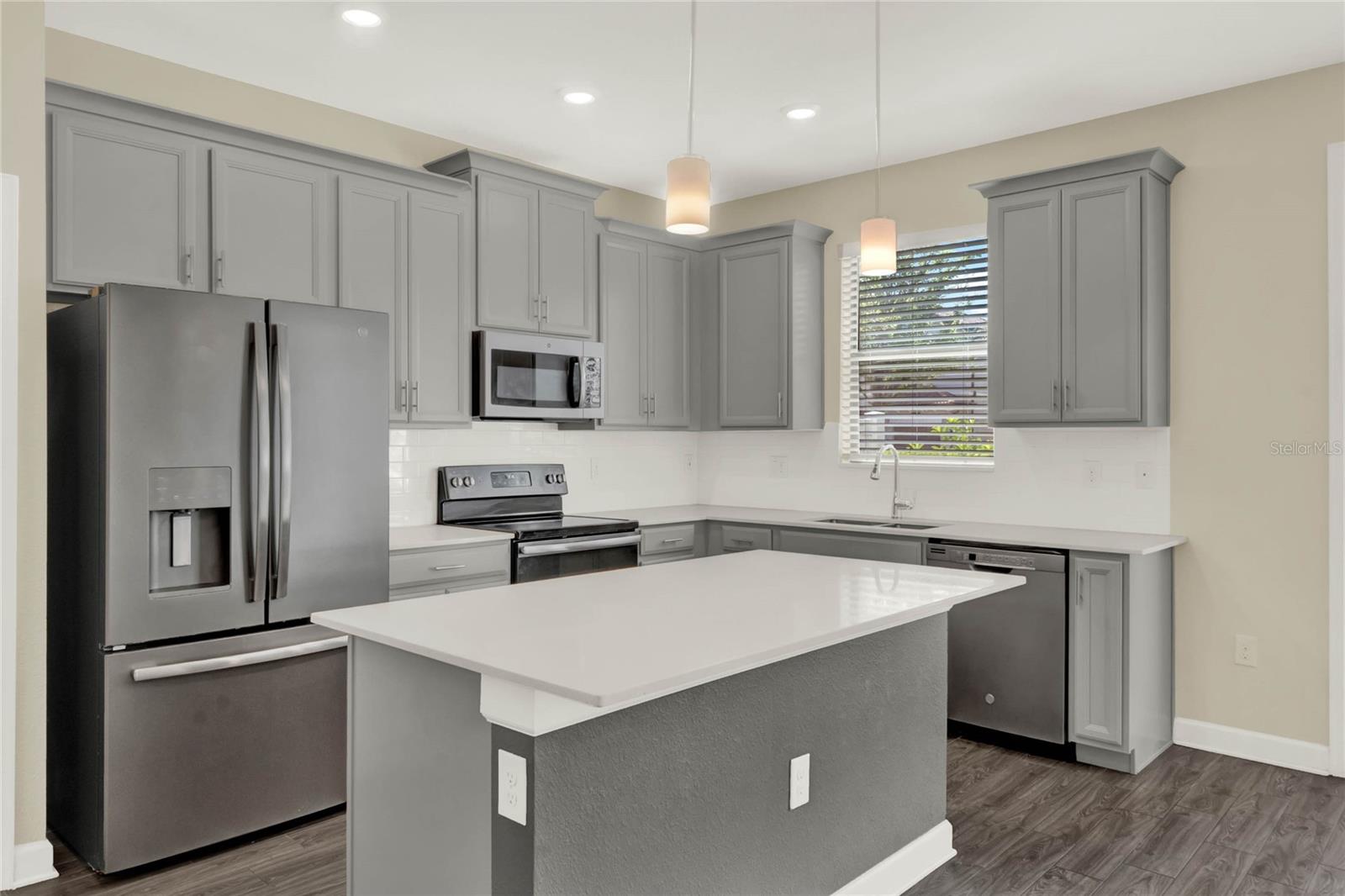 1212 PAYNE STEWART DR, DAVENPORT, FL, 33896