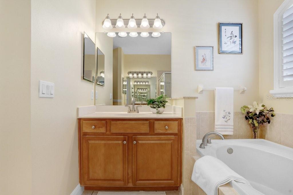 2605 DURANT TRAILS BLVD, DOVER, FL, 33527