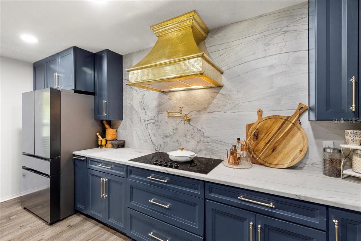 Kitchen, handmade exhaust hood