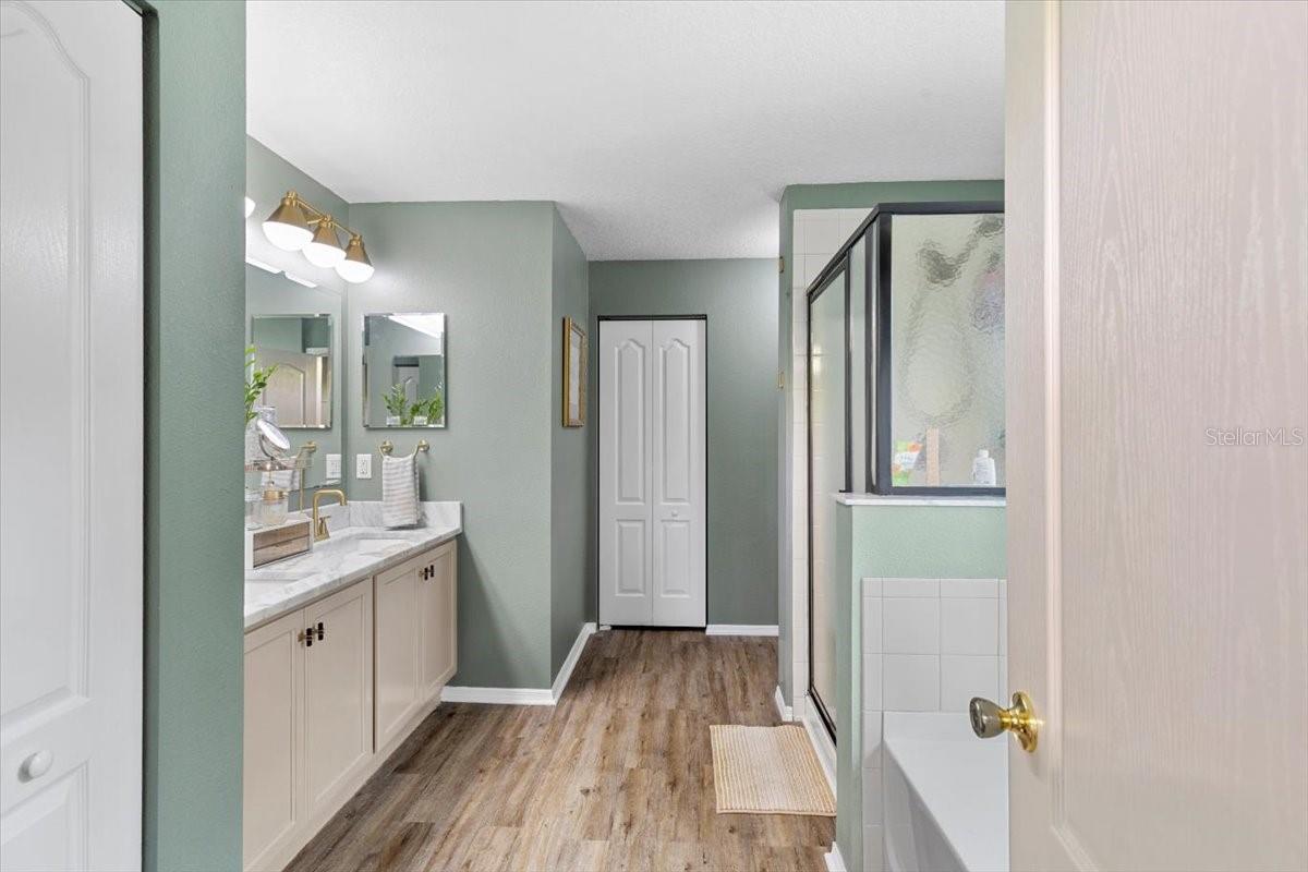 Ensuite