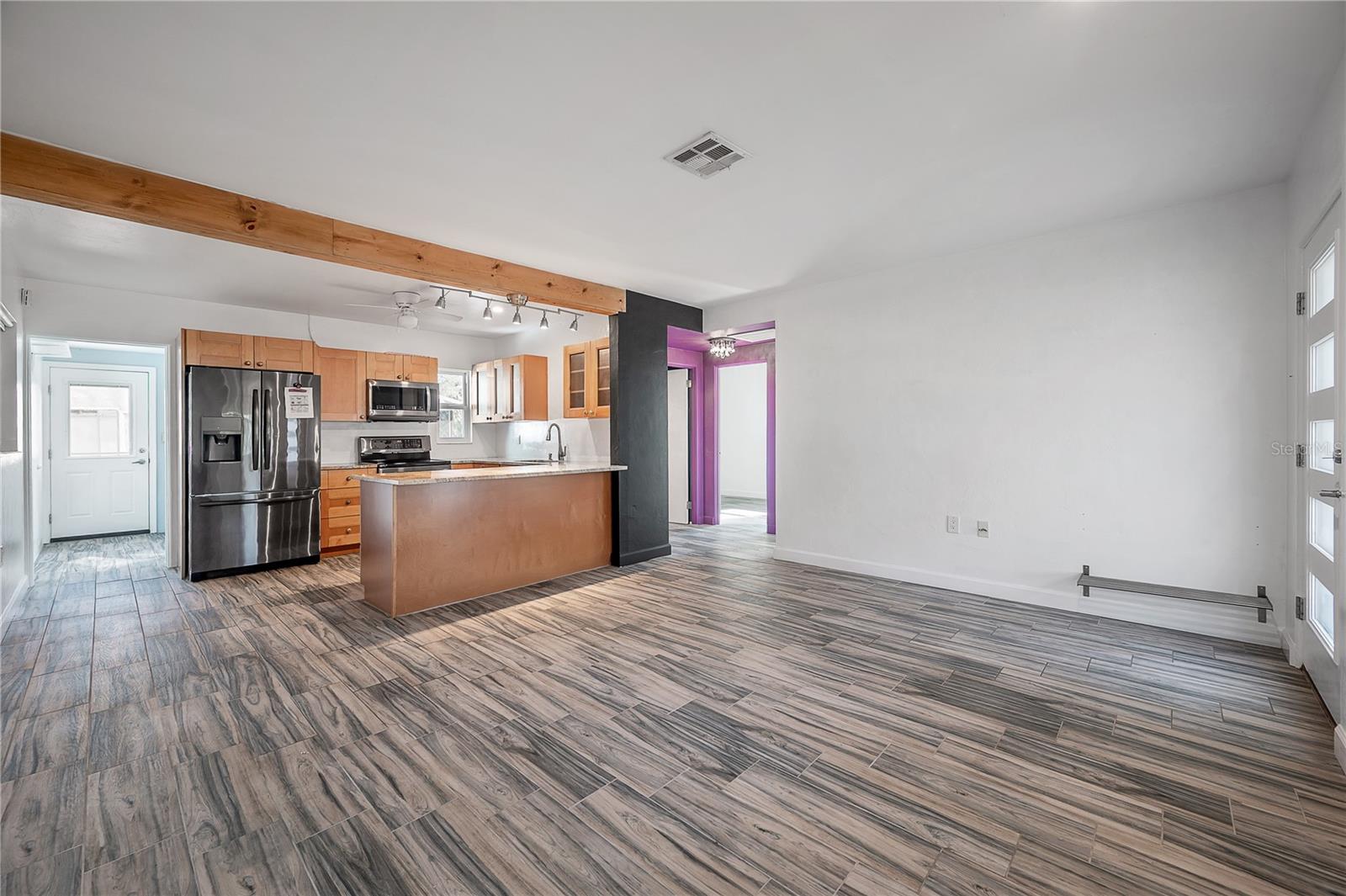 3811 44TH AVE N, ST PETERSBURG, FL, 33714