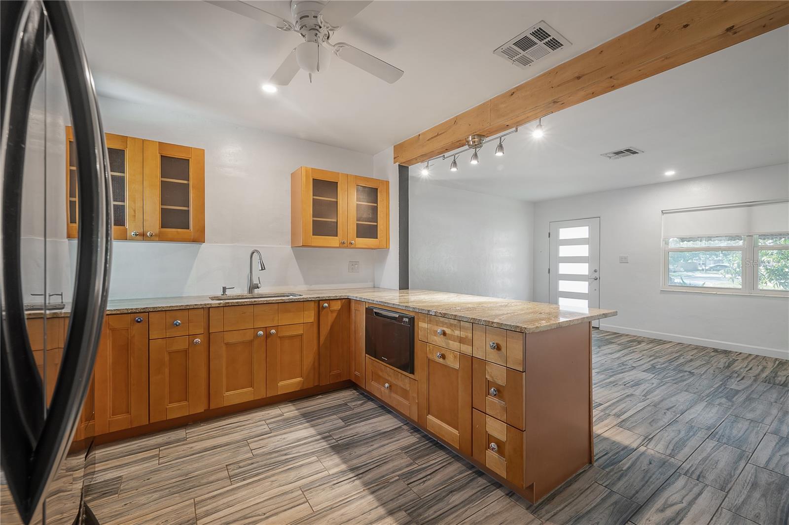 3811 44TH AVE N, ST PETERSBURG, FL, 33714