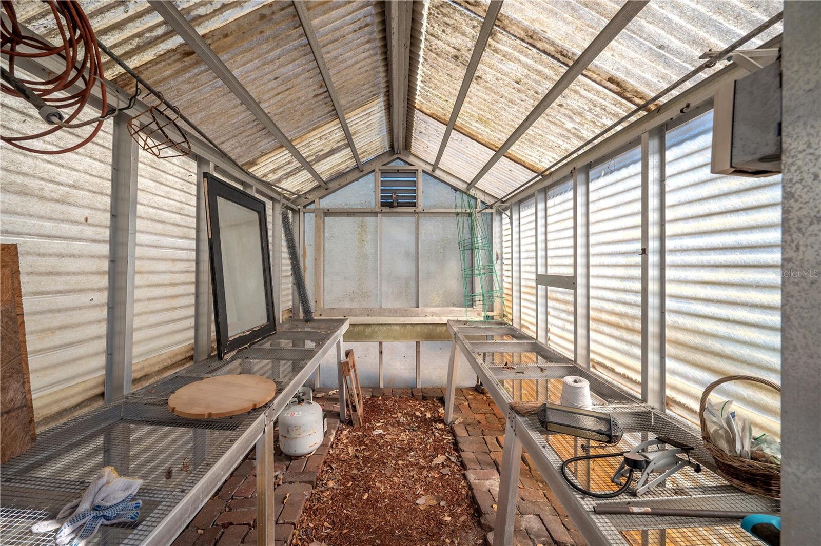 3811 44TH AVE N, ST PETERSBURG, FL, 33714