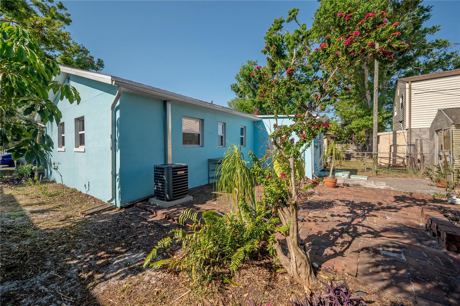 3811 44TH AVE N, ST PETERSBURG, FL, 33714