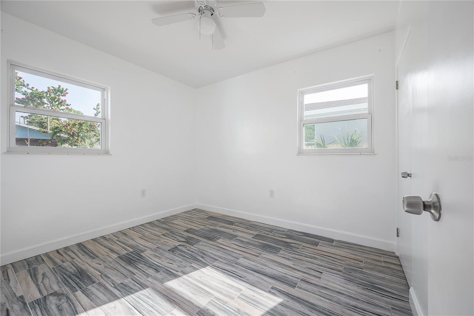 3811 44TH AVE N, ST PETERSBURG, FL, 33714