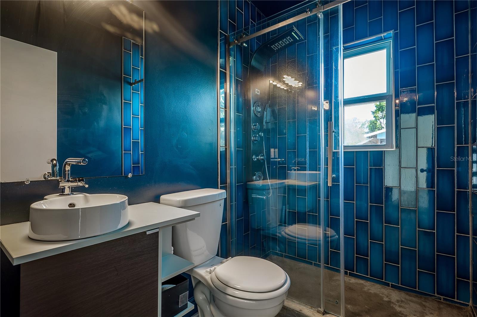 3811 44TH AVE N, ST PETERSBURG, FL, 33714