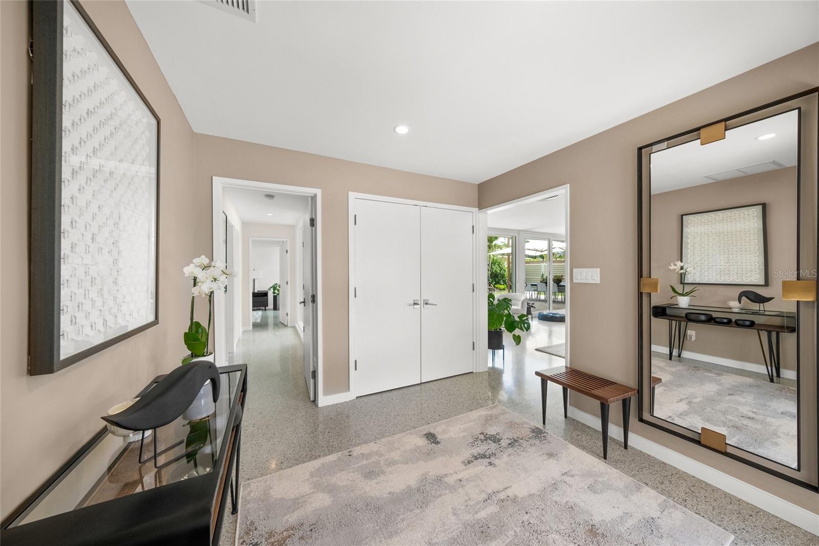 1186 CENTER PL, SARASOTA, FL, 34236