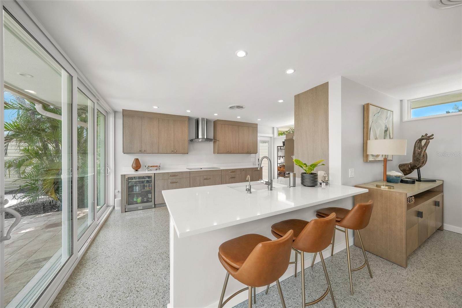 1186 CENTER PL, SARASOTA, FL, 34236