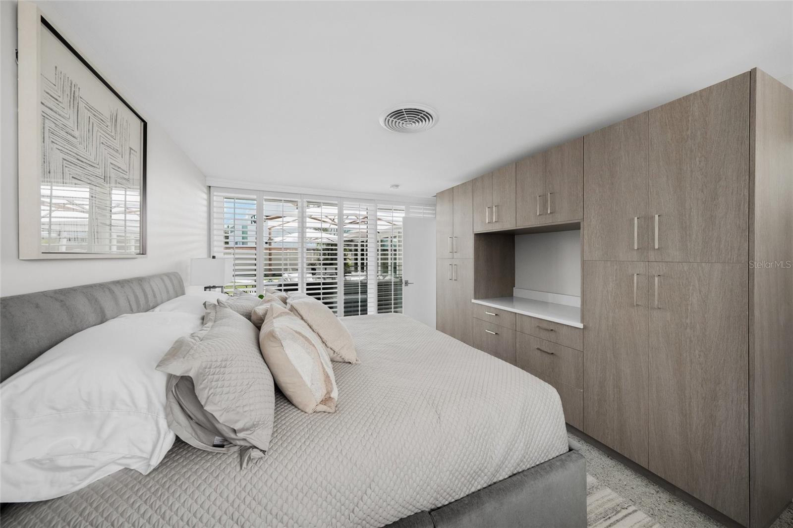 1186 CENTER PL, SARASOTA, FL, 34236