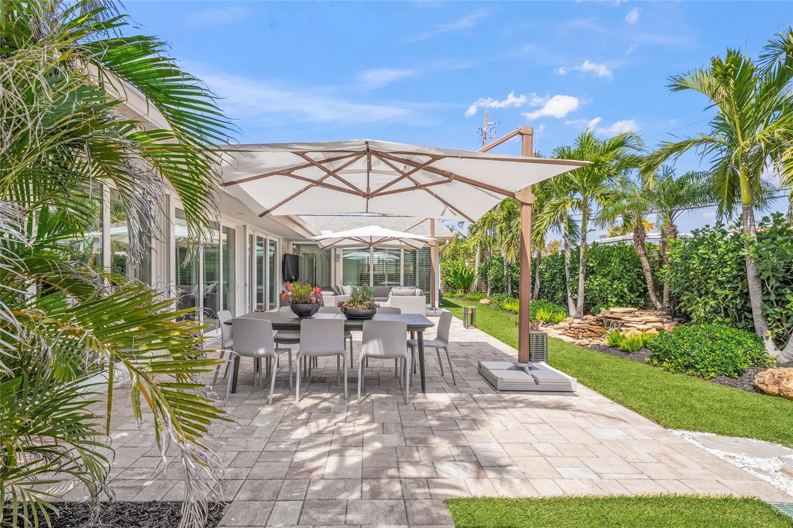 1186 CENTER PL, SARASOTA, FL, 34236