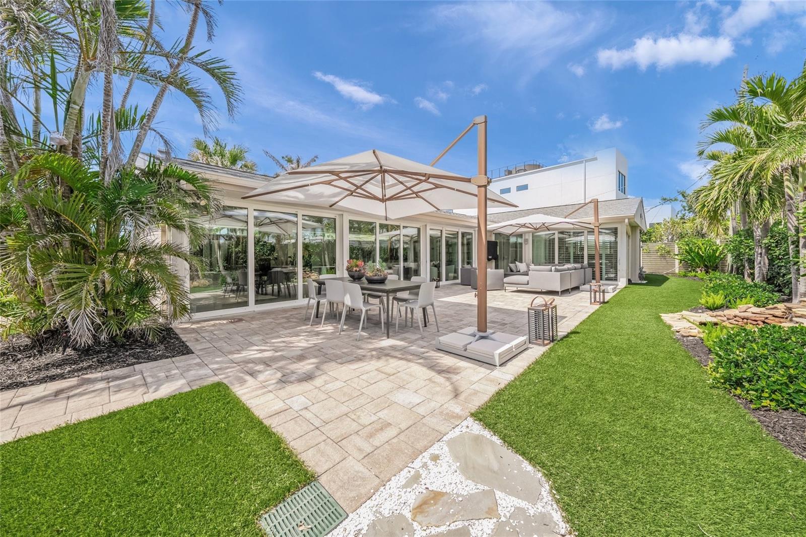 1186 CENTER PL, SARASOTA, FL, 34236