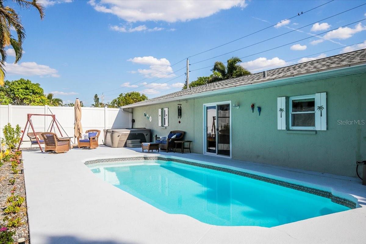 8208 17TH AVE NW, BRADENTON, FL, 34209