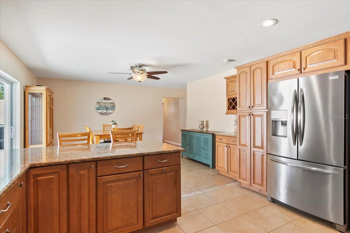 8208 17TH AVE NW, BRADENTON, FL, 34209