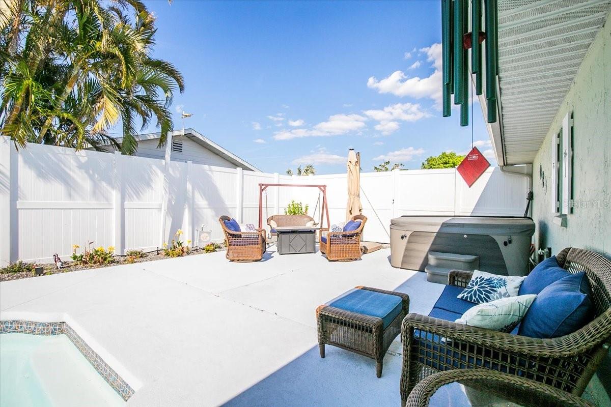 8208 17TH AVE NW, BRADENTON, FL, 34209