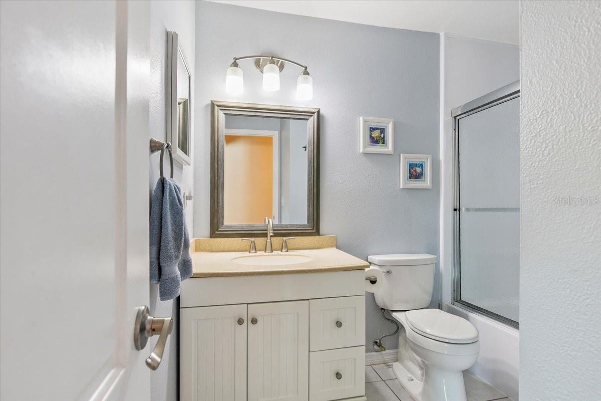 8208 17TH AVE NW, BRADENTON, FL, 34209